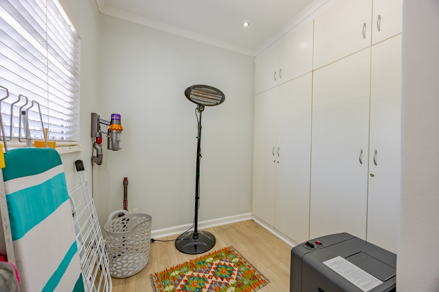 3 Bedroom Property for Sale in Kenilworth Upper Western Cape